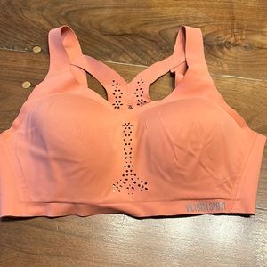 Victoria sport bra